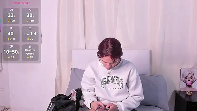 Victoriaa Zans online show from 11/09/25, 10:41