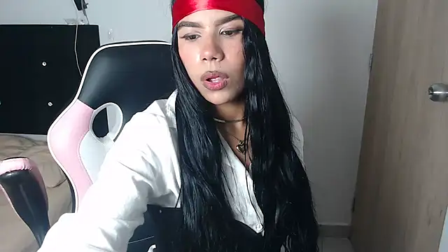 MayaScott11 online show from 11/23/25, 07:13