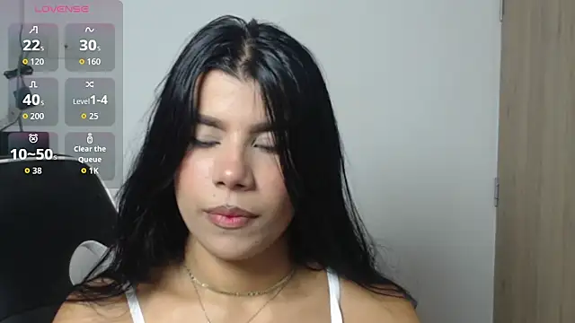 MayaScott11 online show from 11/18/25, 07:06