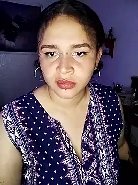 Snapshot of Julie_wallace chatting on 03/04/26, 08:16 Julie wallace online show from 03/04/26, 08:16