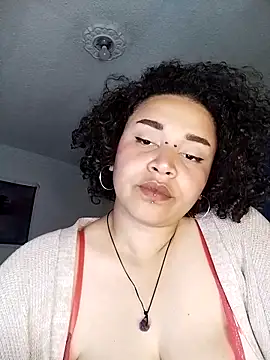 Snapshot of Julie_wallace chatting on 12/21/25, 07:15 Julie wallace online show from 12/21/25, 07:15