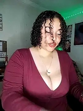 Snapshot of Julie_wallace chatting on 02/06/26, 02:35 Julie wallace online show from 02/06/26, 02:35