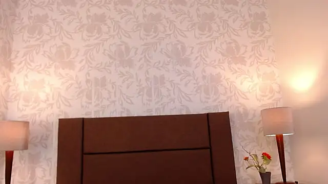 Ava Raye online show from 12/01/25, 07:15