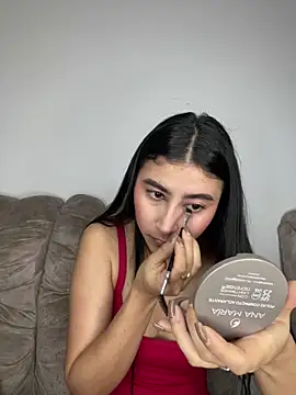 Isabella Montoya online show from 09/28/25, 12:56