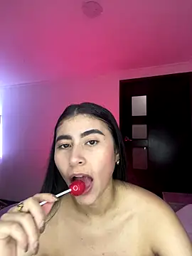 Isabella Montoya online show from 10/17/25, 03:47