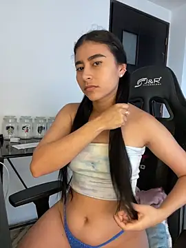 Isabella Montoya online show from 09/26/25, 12:01