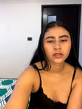 Isabella Montoya online show from 10/01/25, 01:15