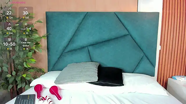 VictoriaHarriss online show from 12/02/25, 12:40