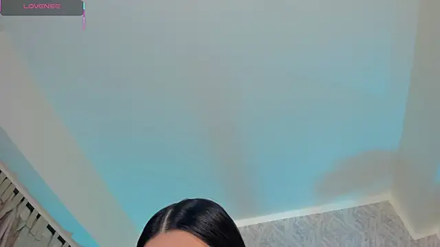 Snapshot of Sophiie_Belle chatting on 10/13/25, 02:07 Sophiie Belle online show from 10/13/25, 02:07