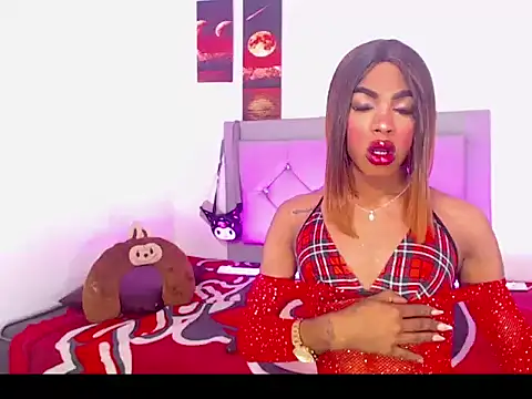 whitneytt online show from 07/05/26, 07:04