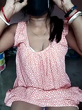 Snapshot of Bengalibeauty96 chatting on 06/17/26, 12:43 Bengalibeauty96 online show from 06/17/26, 12:43