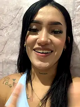 Snapshot of vicky_golden chatting on 09/18/25, 03:15 vicky golden online show from 09/18/25, 03:15