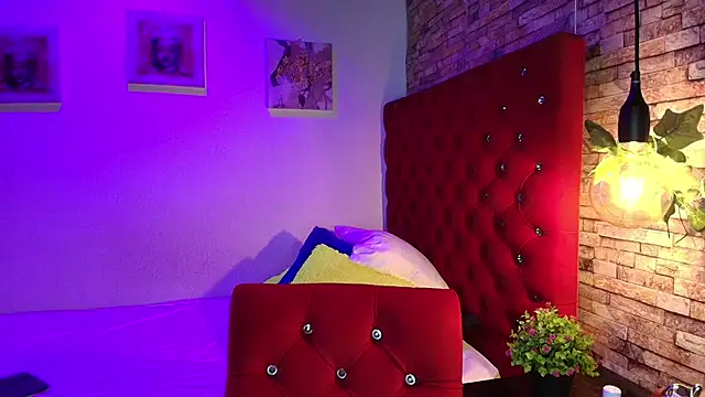 CoffeNaughty nom online show from 11/12/25, 04:38