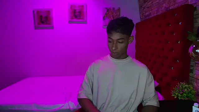 CoffeNaughty nom online show from 11/11/25, 04:18