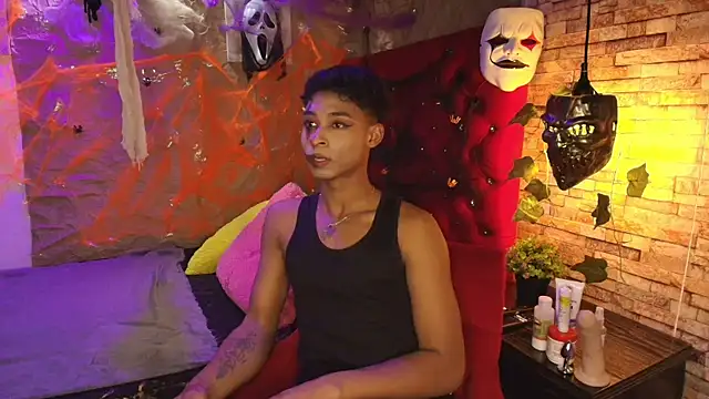 CoffeNaughty nom online show from 10/30/25, 05:17