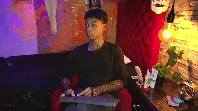 CoffeNaughty nom online show from 11/04/25, 03:43