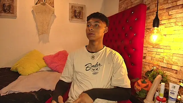 CoffeNaughty nom online show from 10/23/25, 04:11