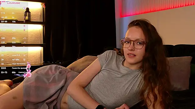 SallyPinkman online show from 11/08/25, 12:09