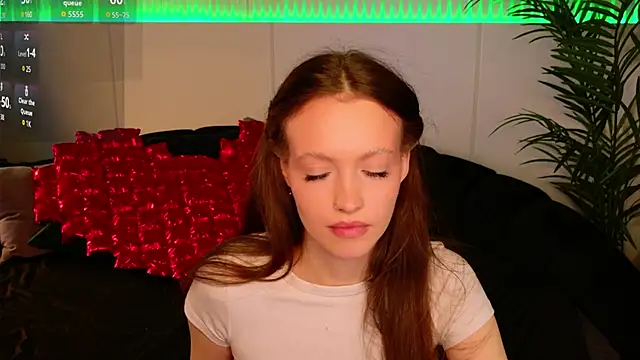 Snapshot of SallyPinkman chatting on 02/12/26, 09:09 SallyPinkman online show from 02/12/26, 09:09