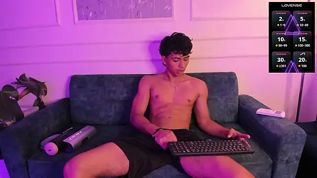 Jaycob Black1 online show from 11/10/25, 12:21