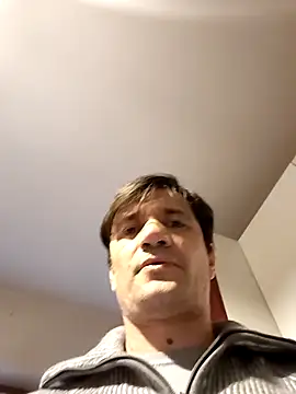 Snapshot of eu377@xh chatting on 05/12/26, 05:41 eu377xh online show from 05/12/26, 05:41