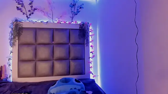 abbiecollins js online show from 02/12/26, 03:17