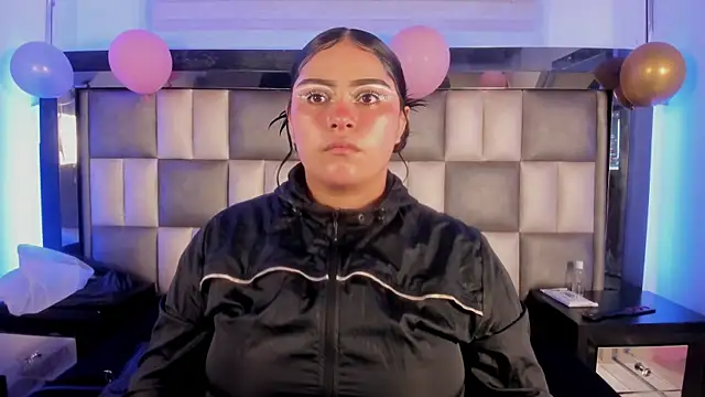 abbiecollins js online show from 11/21/25, 03:27