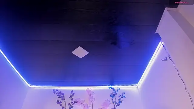 abbiecollins js online show from 04/07/26, 03:52