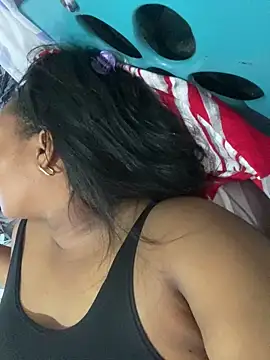 Snapshot of Karol_sexy23 chatting on 02/02/26, 10:42 Karol sexy23 online show from 02/02/26, 10:42