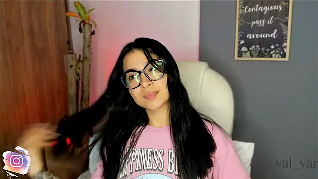 val varago online show from 11/03/25, 02:17