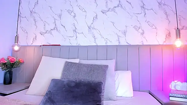 Amber Santana online show from 11/16/25, 10:24