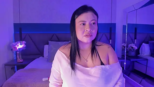 Snapshot of Amber_Santana chatting on 06/19/26, 12:49 Amber Santana online show from 06/19/26, 12:49