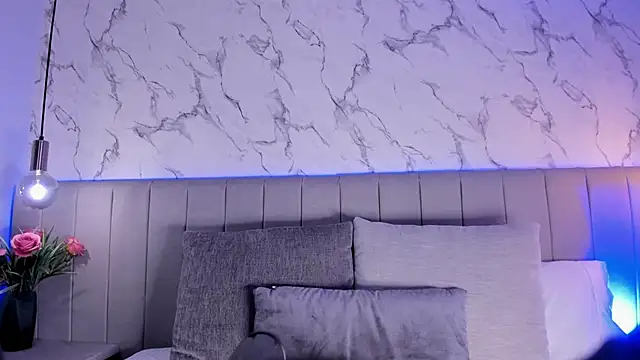 Amber Santana online show from 11/28/25, 11:05