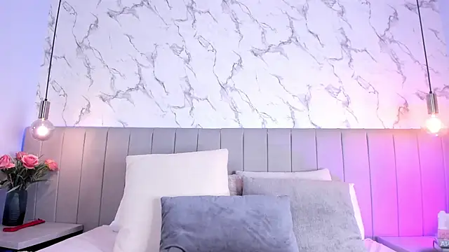 Amber Santana online show from 11/14/25, 10:13