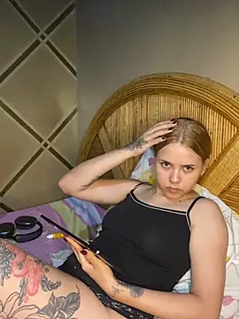 coupleyys online show from 04/22/26, 11:33