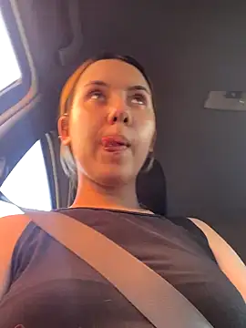 coupleyys online show from 11/13/25, 09:08