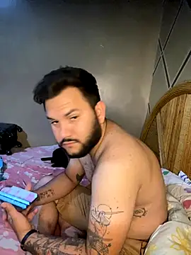 coupleyys online show from 11/30/25, 08:42