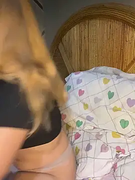 coupleyys online show from 04/07/26, 09:16