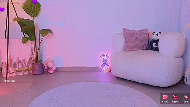 violetssweet online show from 10/24/25, 01:04