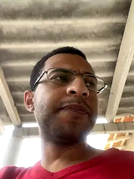 Snapshot of pauzudomoreno1 chatting on 12/05/25, 08:28 pauzudomoreno1 online show from 12/05/25, 08:28