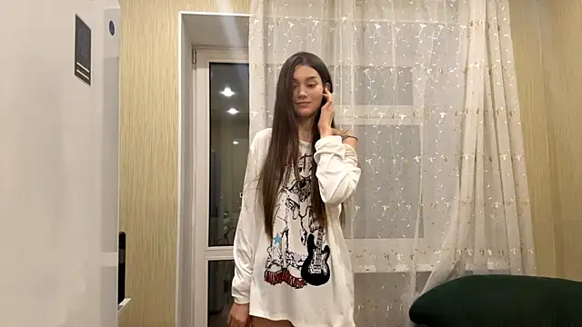 Cuteviola online show from 09/18/25, 02:42