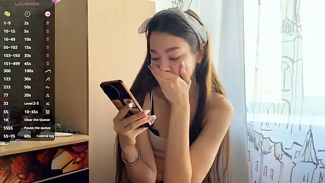 Cuteviola online show from 04/10/26, 12:28