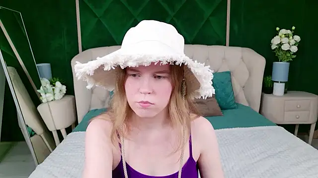 Alida Brice online show from 05/04/26, 05:38