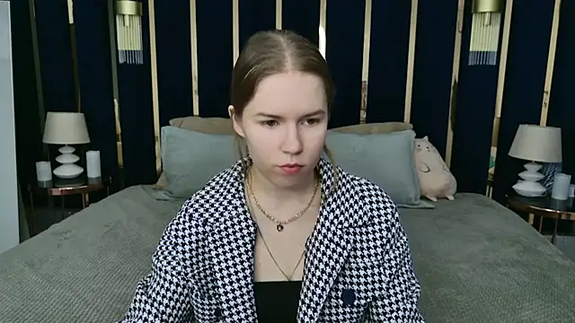 Alida Brice online show from 11/09/25, 05:33