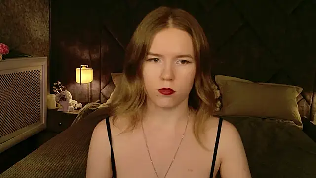 Snapshot of Alida_Brice chatting on 07/09/26, 04:06 Alida Brice online show from 07/09/26, 04:06