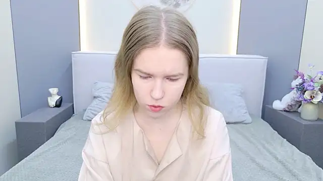 Alida Brice online show from 05/12/26, 05:26