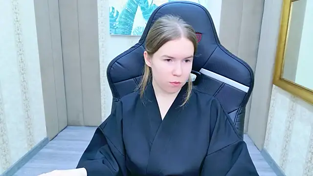 Alida Brice online show from 12/18/25, 05:45