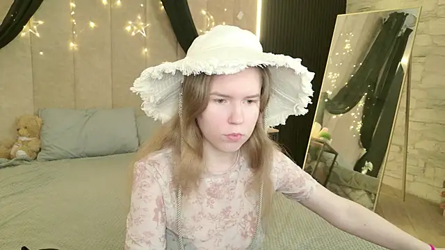 Alida Brice online show from 05/07/26, 05:33