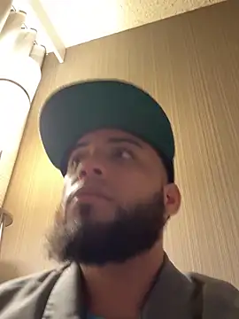 LeoPR00 online show from 11/23/25, 11:48