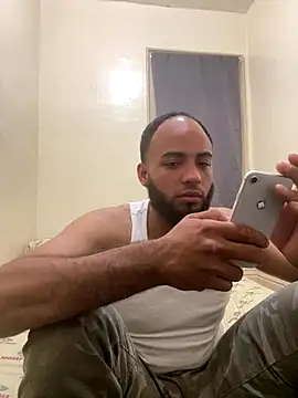 LeoPR00 online show from 09/18/25, 04:37